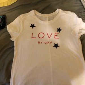 Gap T-shirt